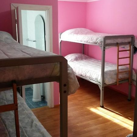 Hostal Chiloe Hostel Punta Arenas Buitenkant foto