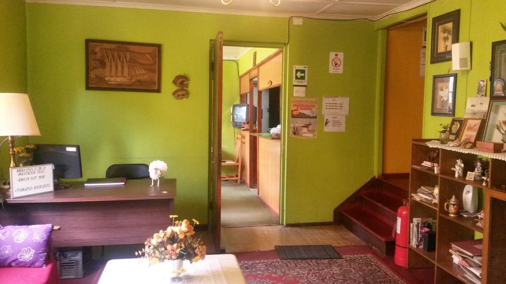 Hostal Chiloe Hostel Punta Arenas Buitenkant foto