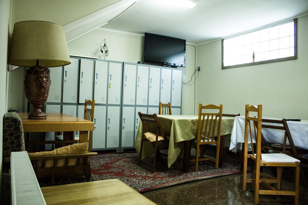 Hostal Chiloe Hostel Punta Arenas Buitenkant foto