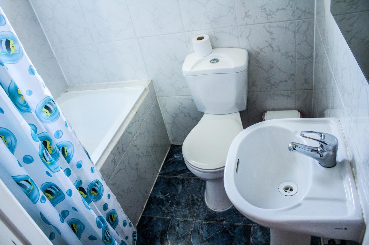 Hostal Chiloe Hostel Punta Arenas Buitenkant foto
